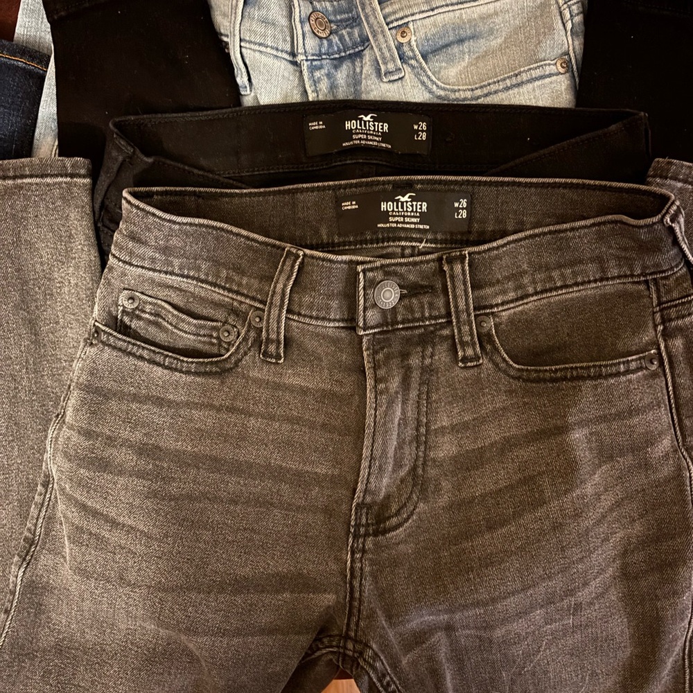 Hollister Men's Charcoal Skinny Jeans